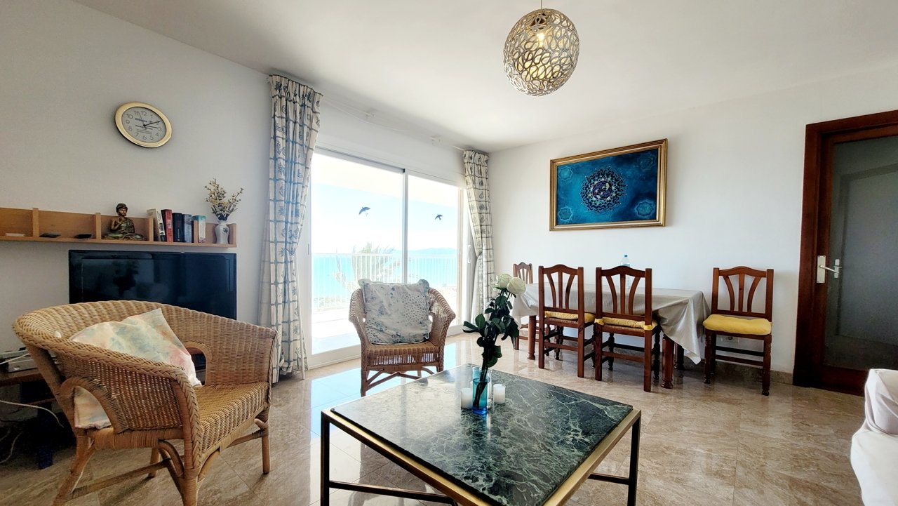 Mallorquinische Etagenwohnung mit Traum-Meerblick an der Playa de Palma