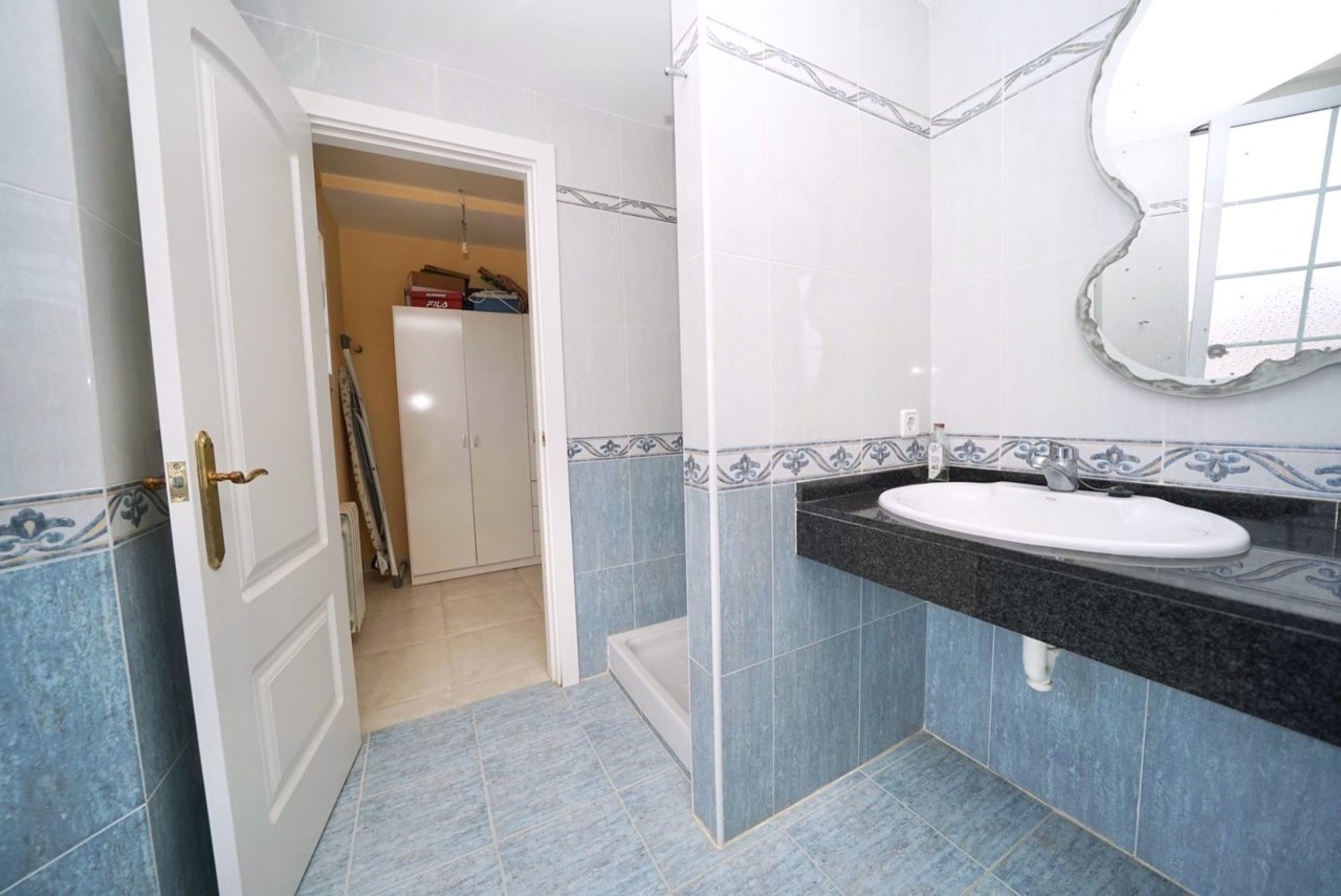 OG Badezimmer B 3 OG Badezimmer B 3