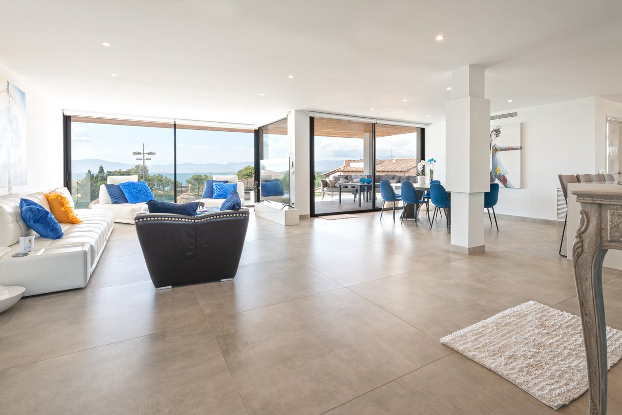 Traumhafte Villa mit Meerblick und Ferienvermietlizenz in Cala Blava