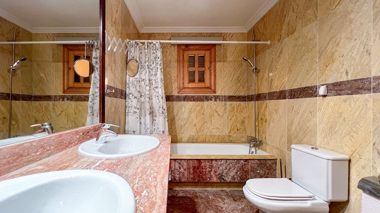 Badezimmer 1.1 Badezimmer 1.1