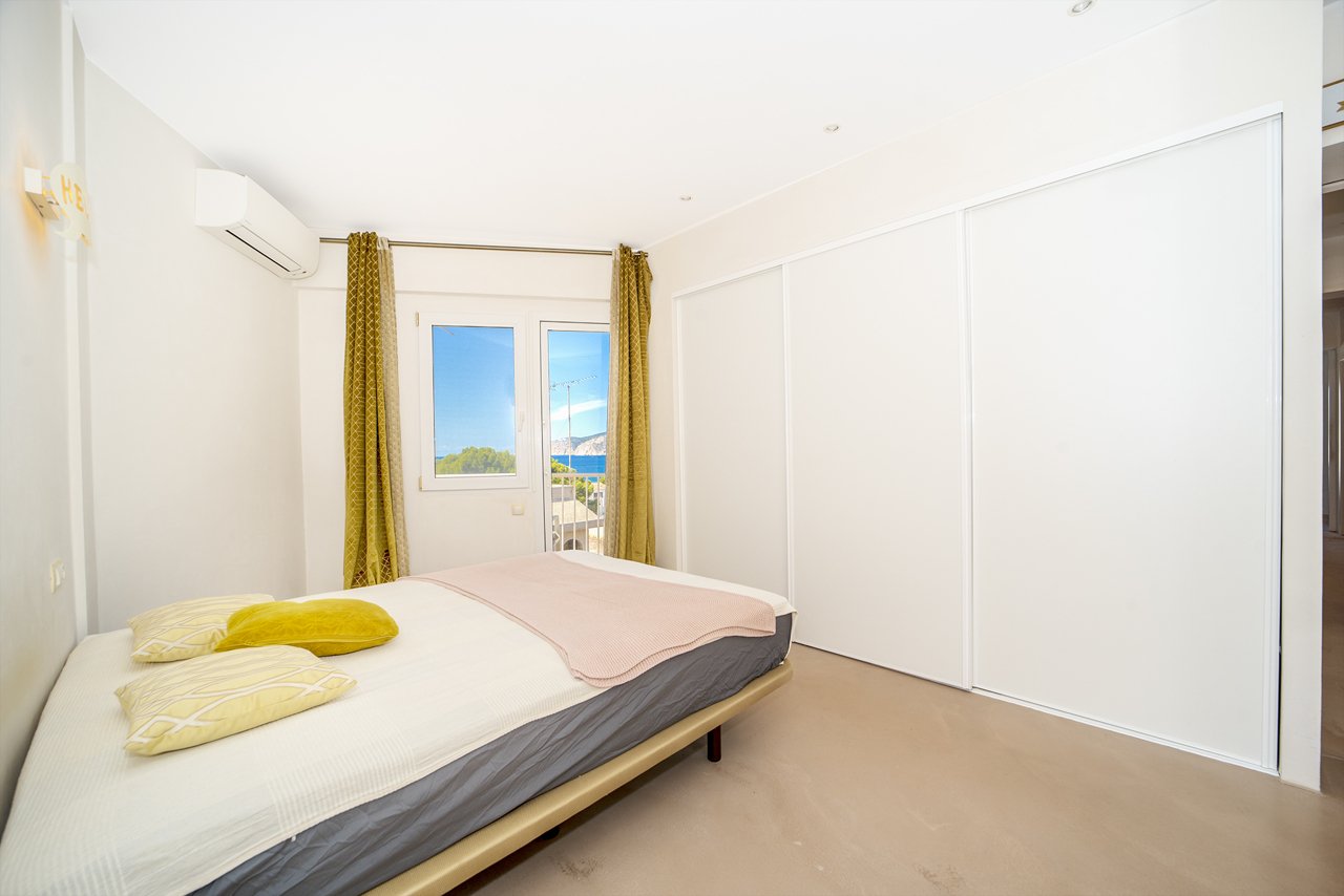 Penthouse with a view over the bay of Santa Ponsa