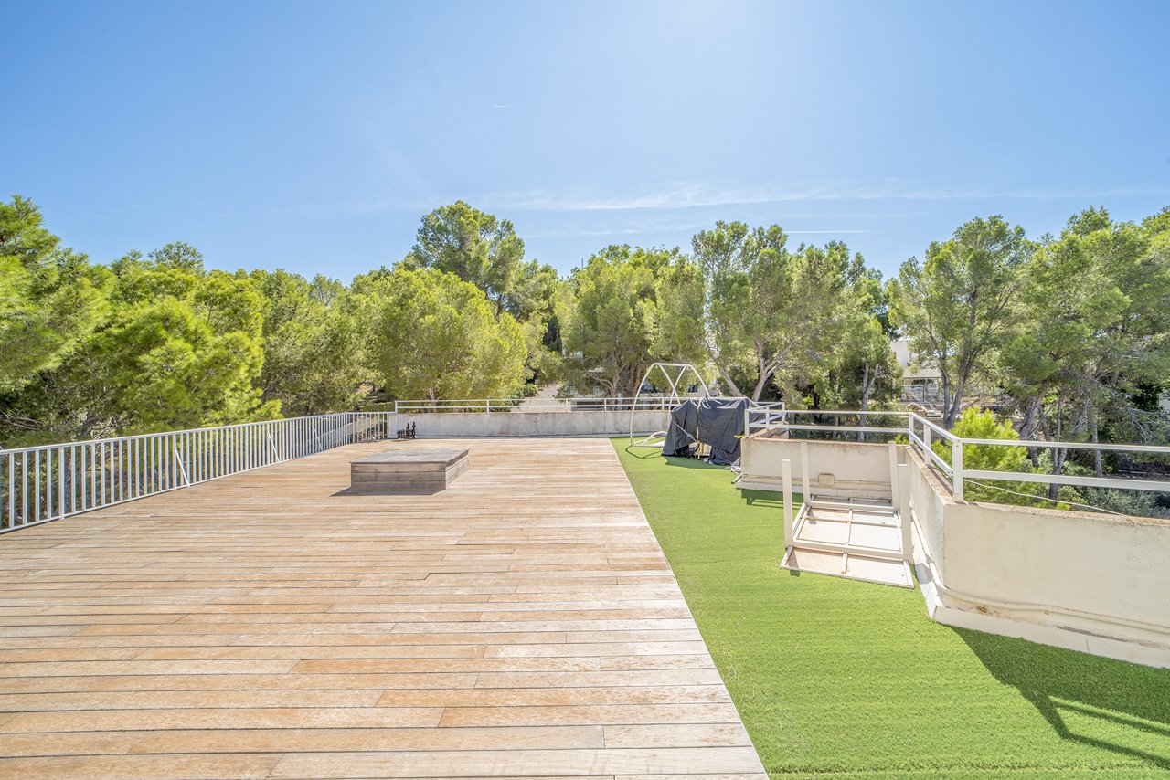 Penthouse with a view over the bay of Santa Ponsa