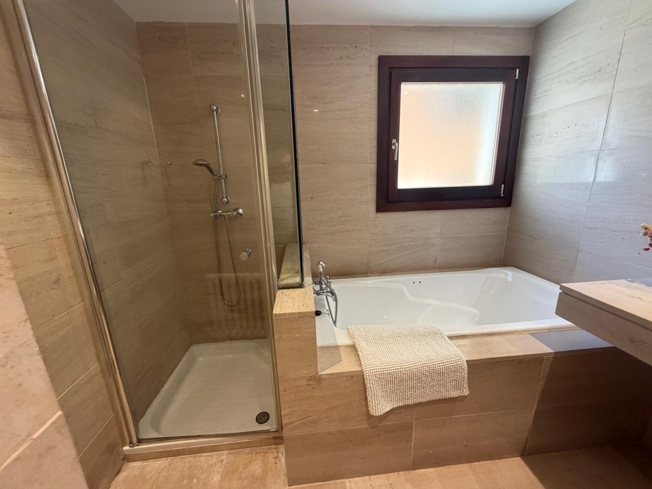 Apartment in a luxurious residential complex