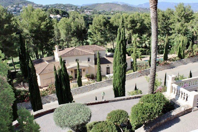 Freistehende Villa im exklusiven Son Vida - Palma