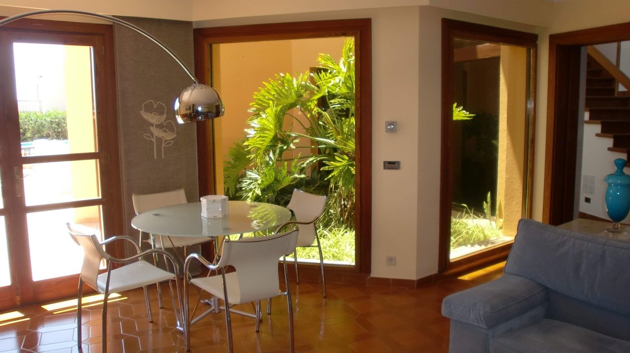 Schönes helles Haus mit Pool, Terrassen und Garage in Son Roqueta