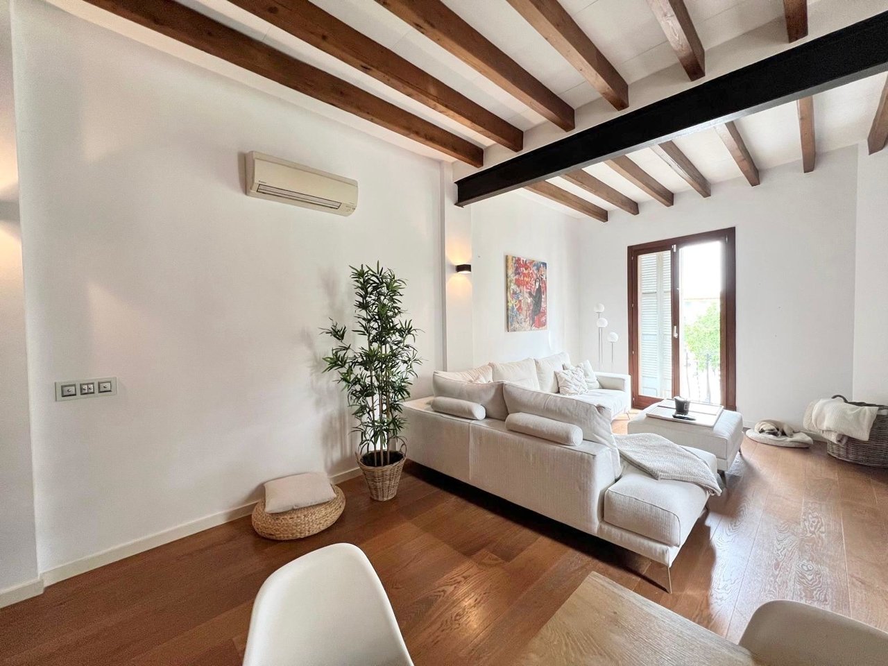 Traumhafte Wohnung im Loftstil - edel renoviert im Herzen der Insel