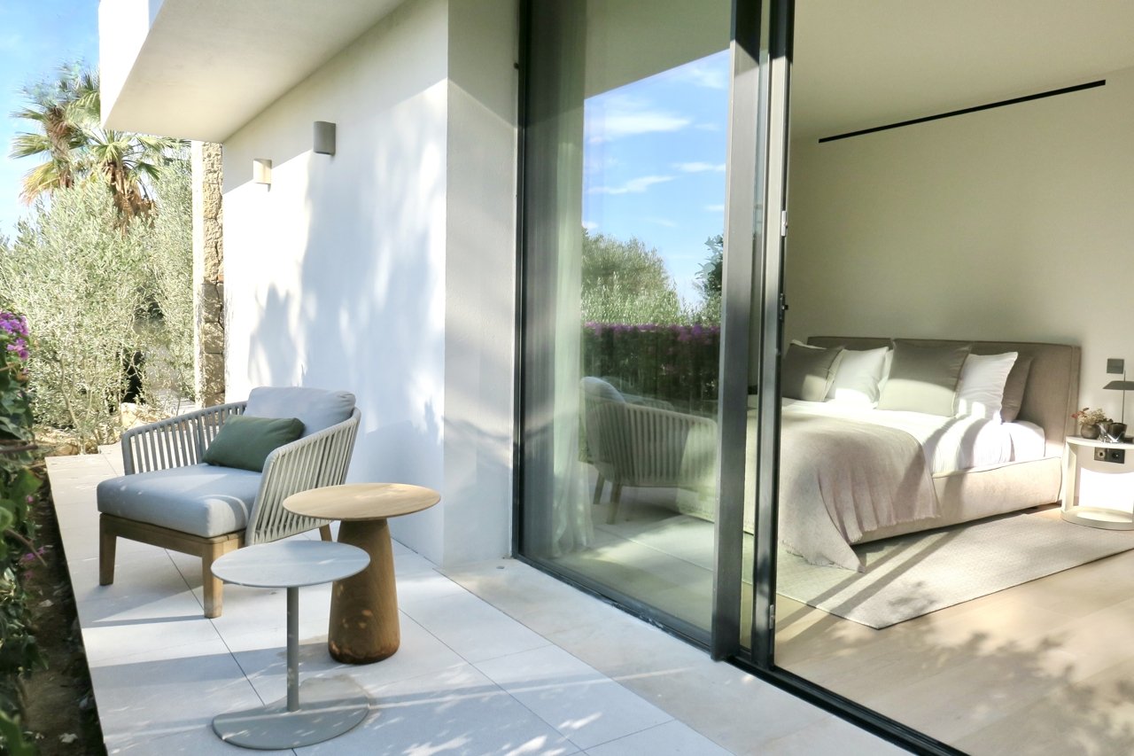 Luxus-Neubau Villa in Portals Nous