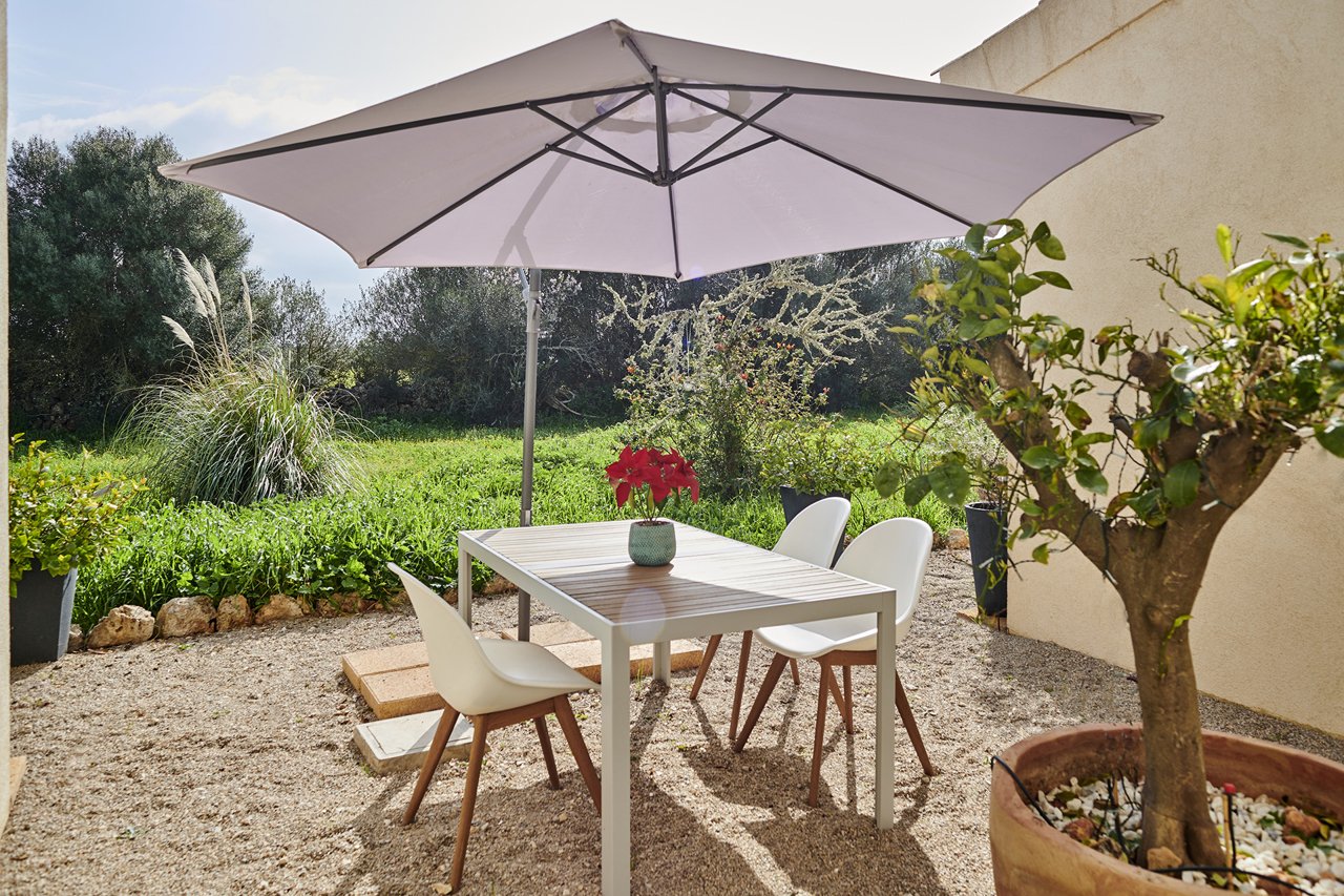 Atemberaubende LUXUS-Finca in minimalistischem Stil und grandioser Außenanlage Nähe Es Trenc