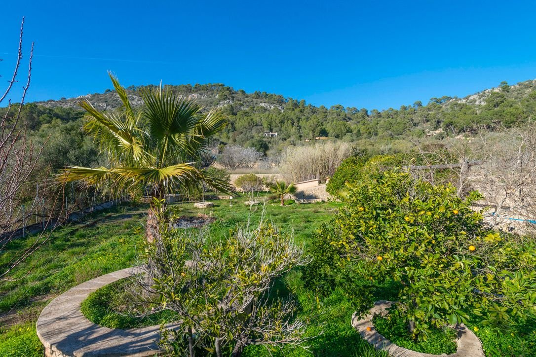 Idyllische Finca mit spektakulärem Weit-Meerblick im ländlichen Raum von Llucmajor