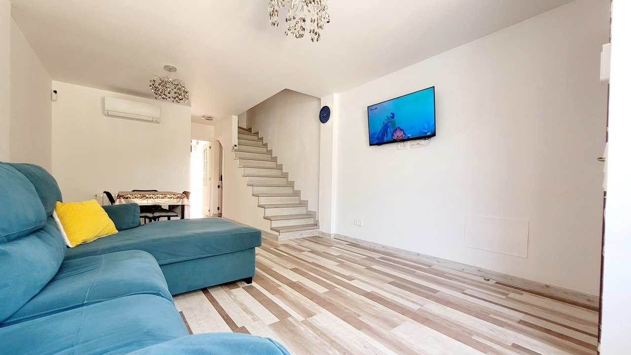 Modernes Reihenhaus mit vier Terrassen und Stellplatz nur 50m vom Meer entfernt - Playa de Palma