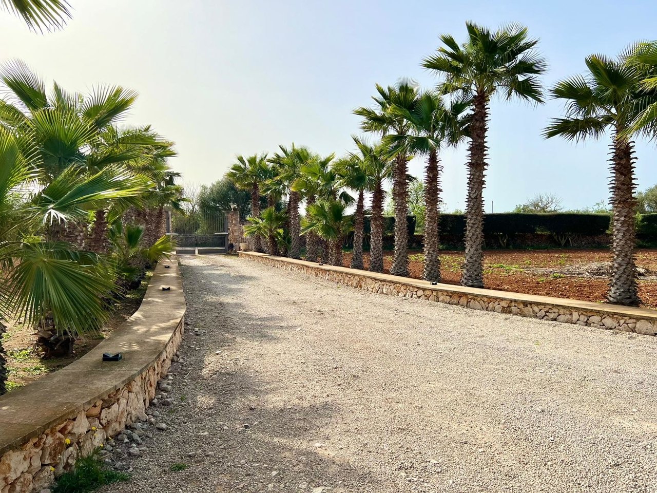 Exklusive Finca mit grossem Salzwasser-Pool und Gästehaus in der Nähe von Campos