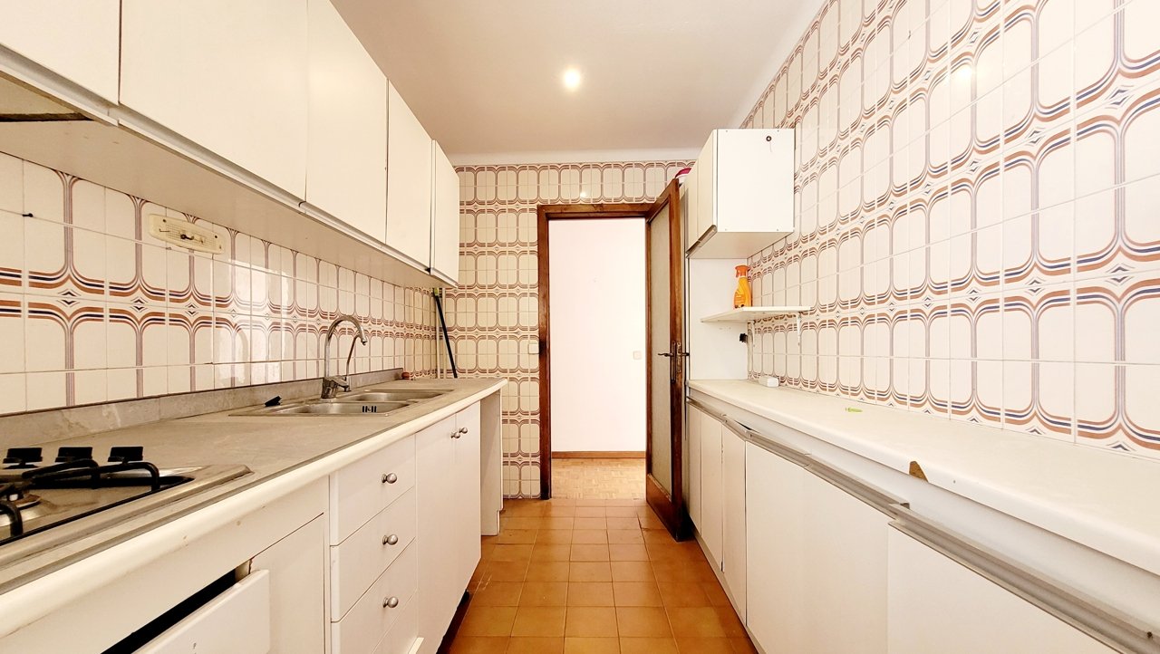 Etagenwohnung in Komplettsanierung mit Meerblick und Gestaltungspotenzial nach Ihren Wünschen