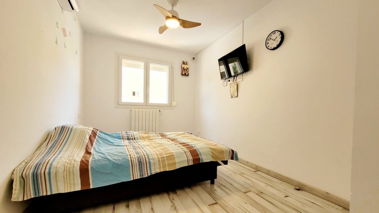 Modernes Reihenhaus mit vier Terrassen und Stellplatz nur 50m vom Meer entfernt - Playa de Palma