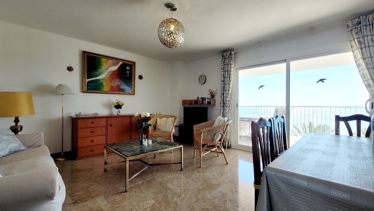 Mallorquinische Etagenwohnung mit Traum-Meerblick an der Playa de Palma