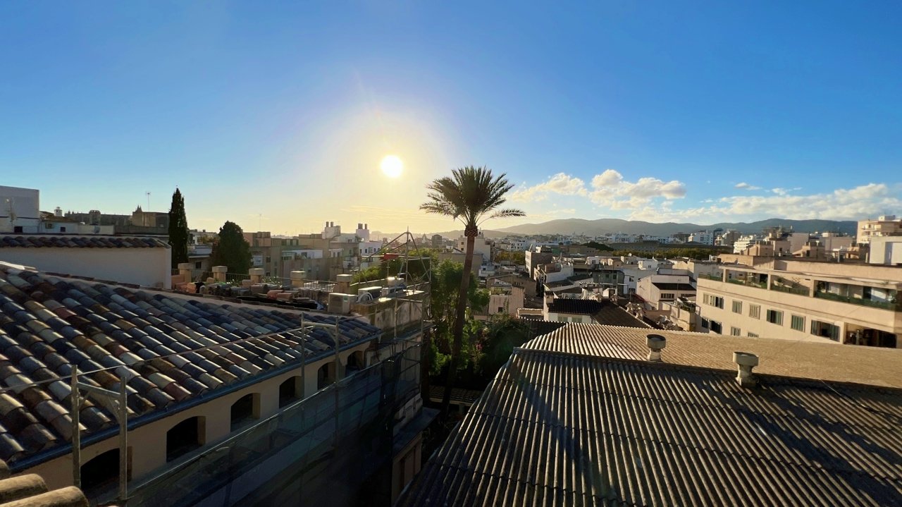 Repräsentative Maisonette Wohnung im Herzen von Palma mit Berg- und Weitblick