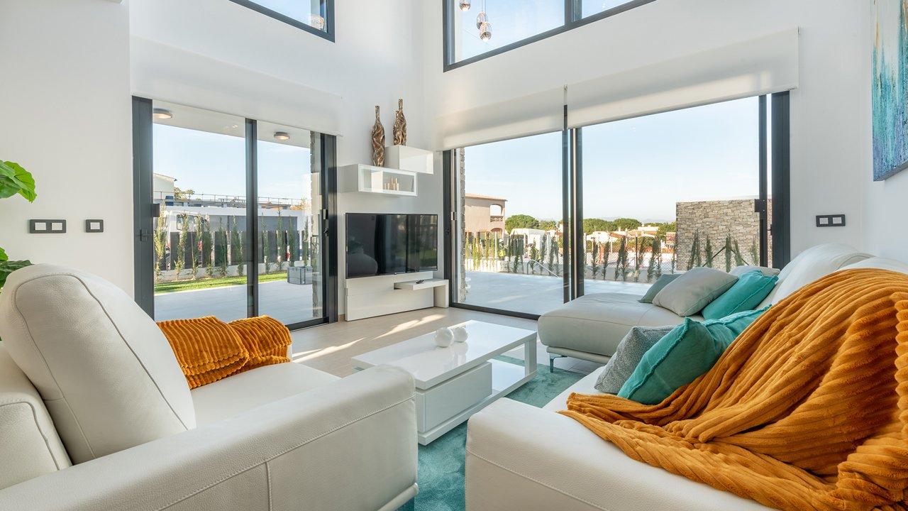LETZTE freistehende Luxus-Villa in unmittelbarer Strandnähe von Colonia de Sant Pere