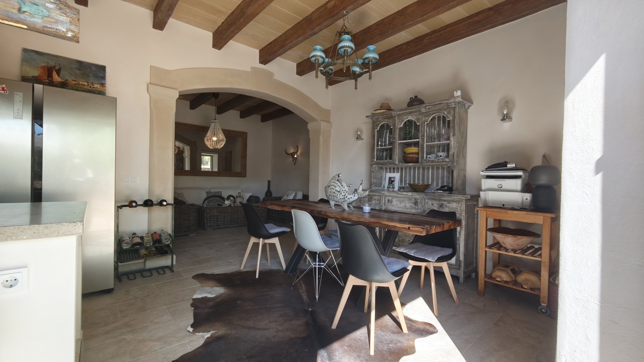moderne Finca mit einzigartigem Meer-Weitblick