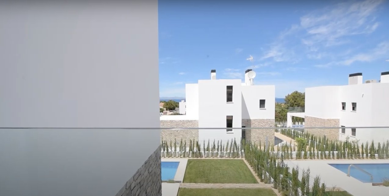 LETZTE freistehende Luxus-Villa in unmittelbarer Strandnähe von Colonia de Sant Pere