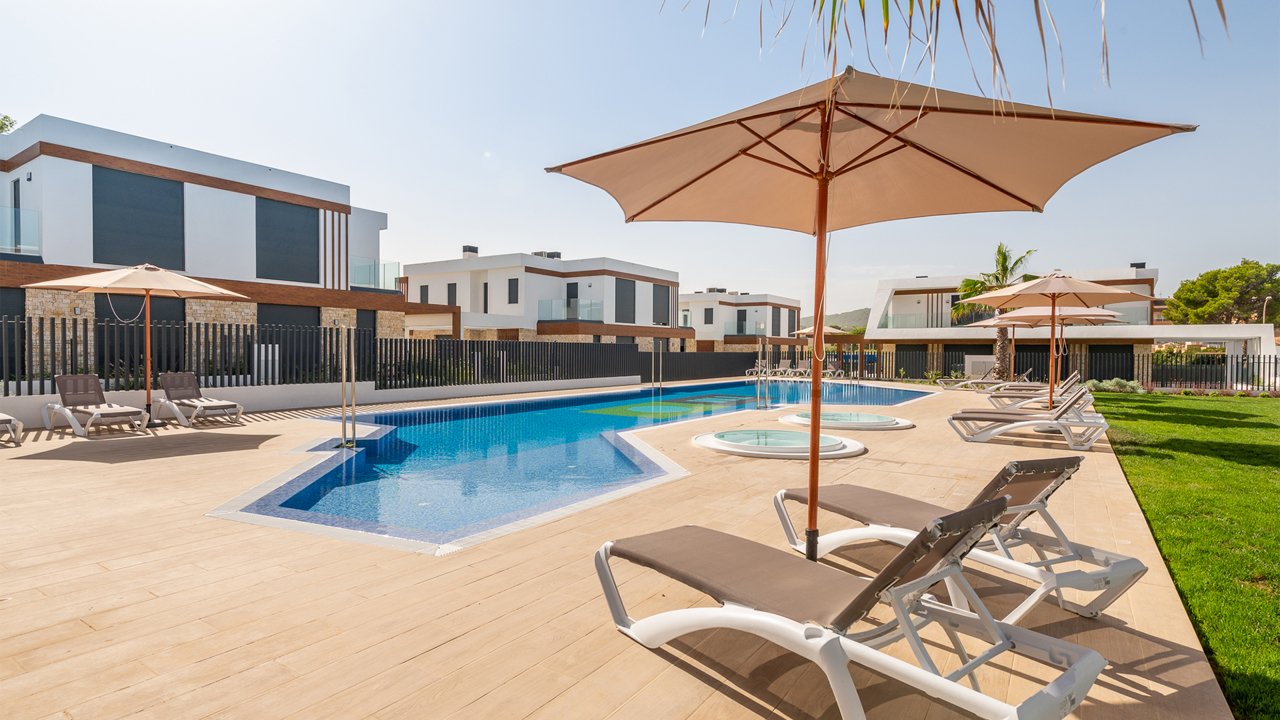 Cala Ratjada: Bungalow in begehrtem Neubau-Komplex