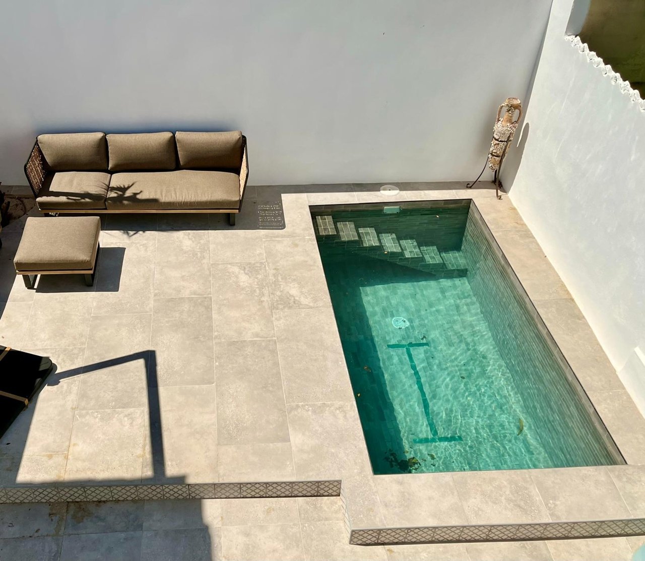Luxuriöses Stadthaus mit Pool
