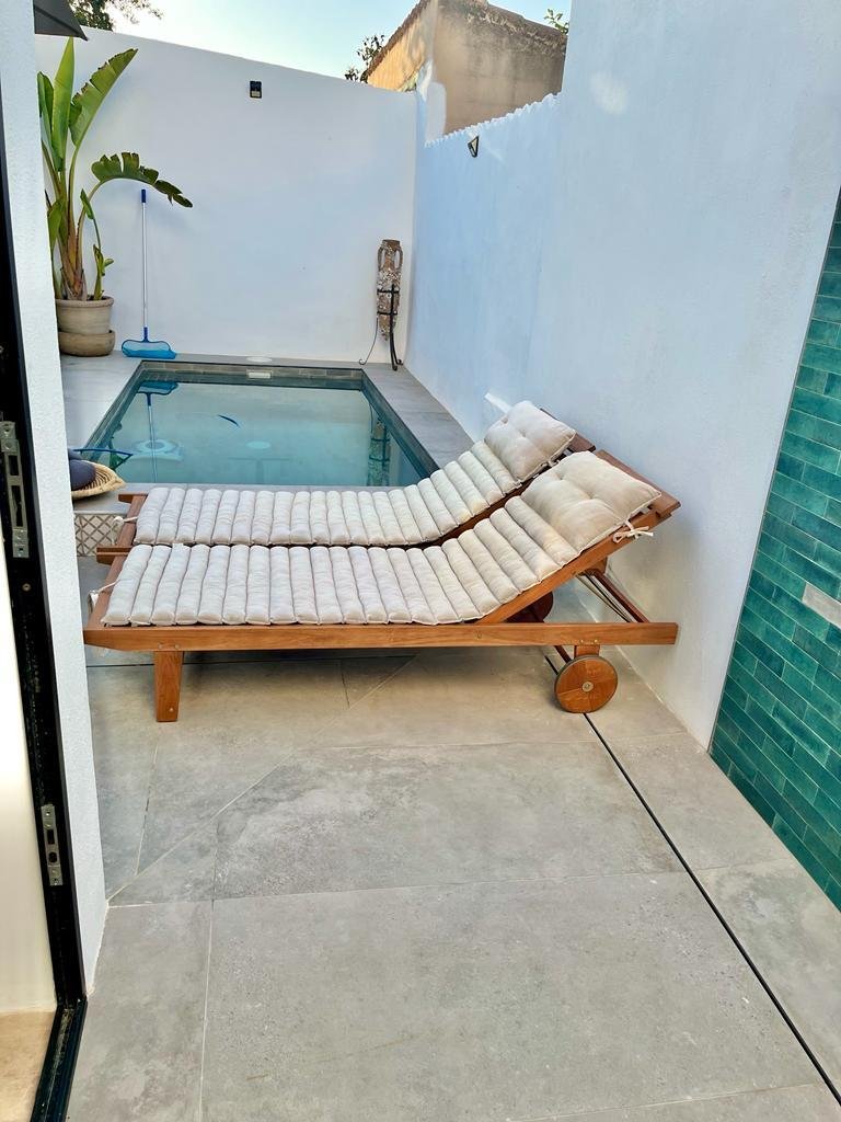 Luxuriöses Stadthaus mit Pool